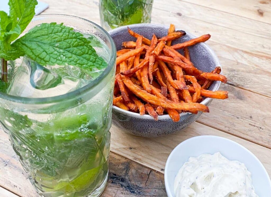Mojito and sweet potato fries at Indigo bar